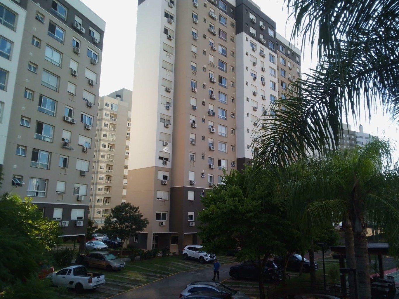 Apartamento de 2 dormitórios, elevador no Bairro jardim carvalho Porto Alegre. — foto 1