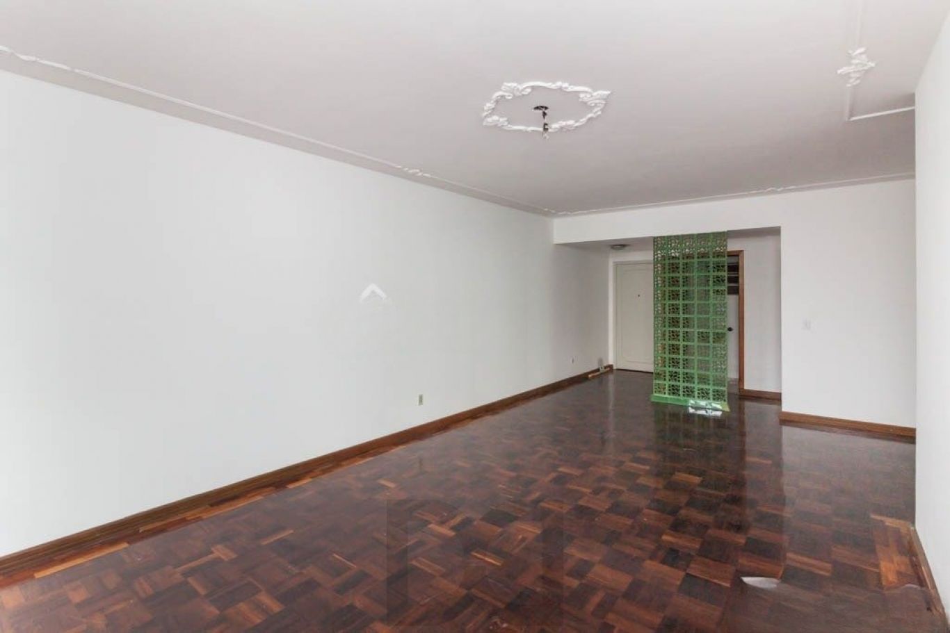 Apartamento de 3 dormitórios no centro Histórico de Porto Alegre. — foto 3