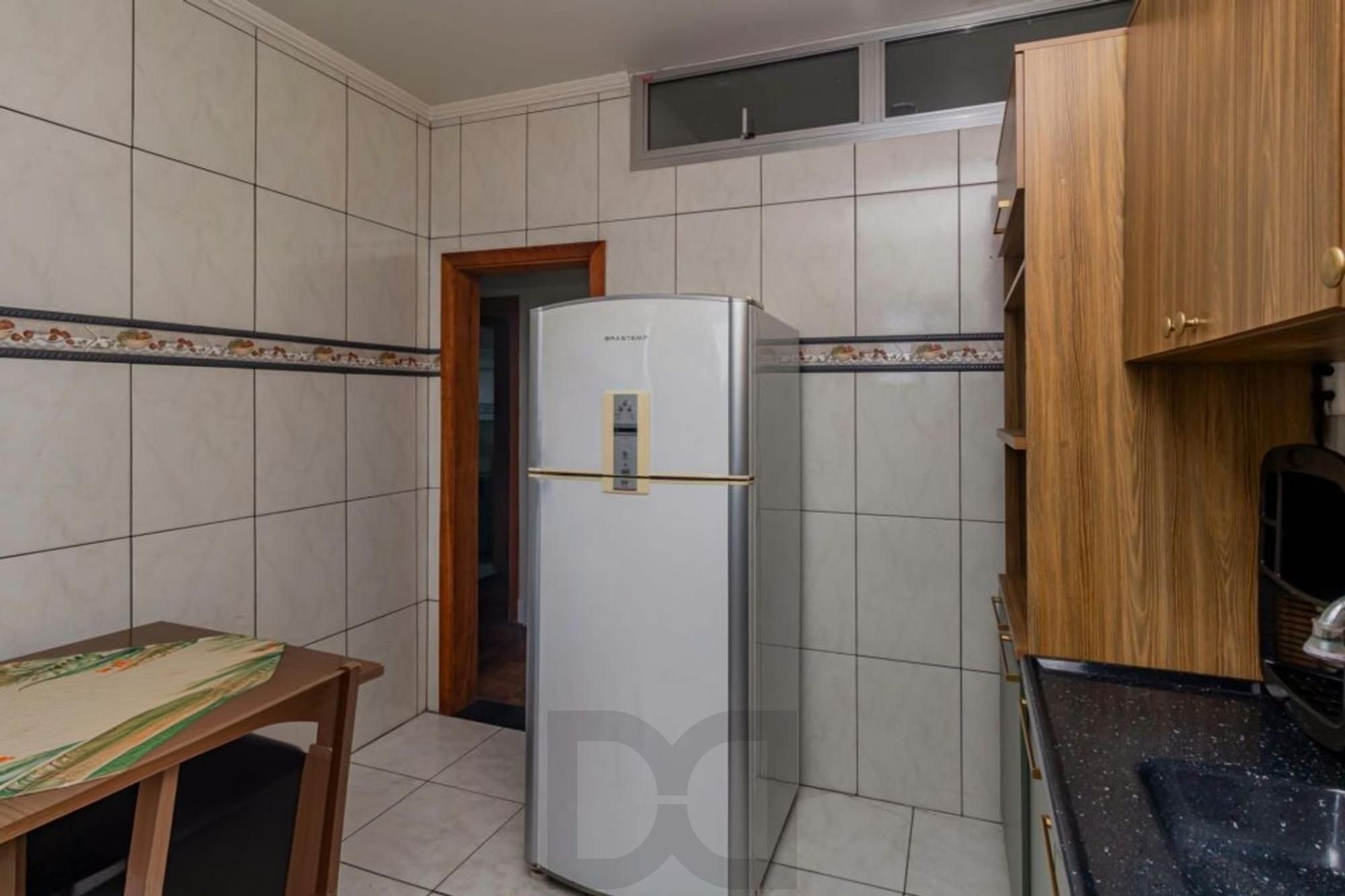 Apartamento semi mobiliado de 2 quartos no bairro Passo da Areia — foto 10