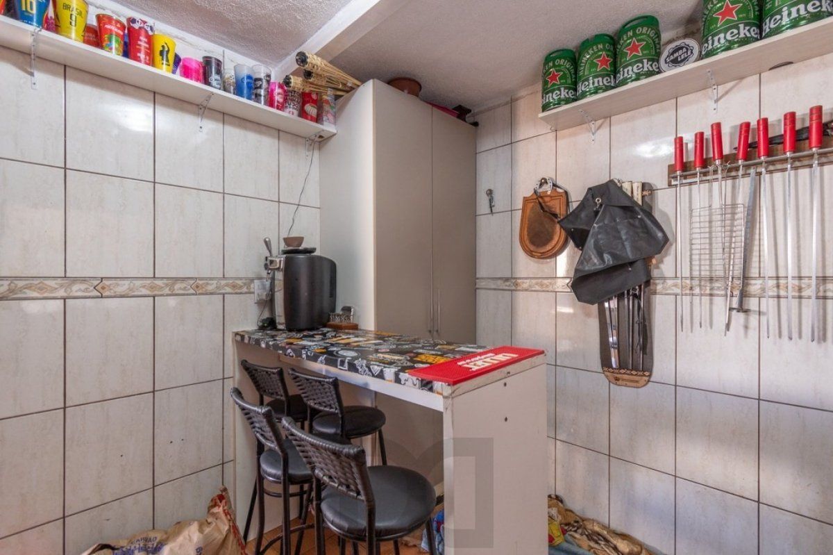 Casa com 2 quartos, 2 vaga, sacada e churrasqueira no bairro Costa e Silva — foto 15