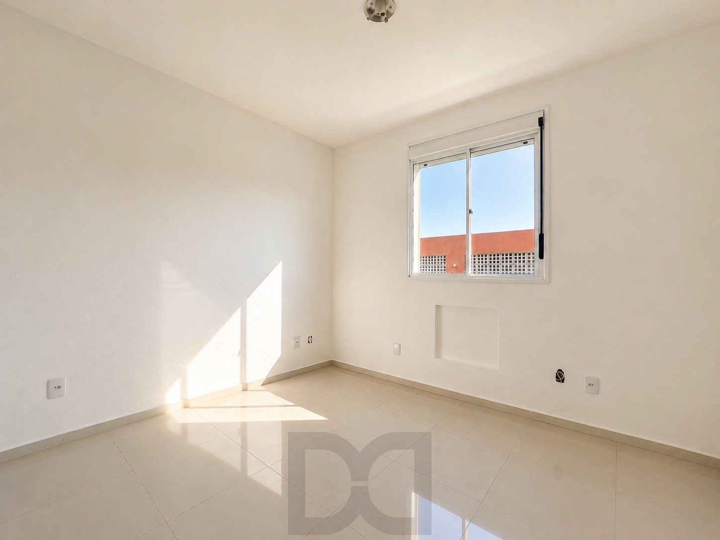 Apartamento Térreo com 3 quartos, vaga, piscina e elevador no bairro Humaitá. — foto 10