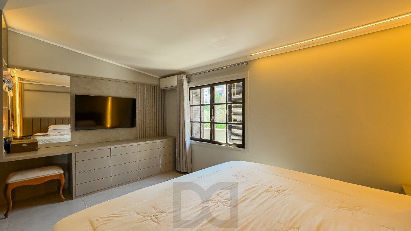 Cobertura com 3 quartos (2 suítes) e 2 vagas de garagem no Bairro Petrópolis — foto 12