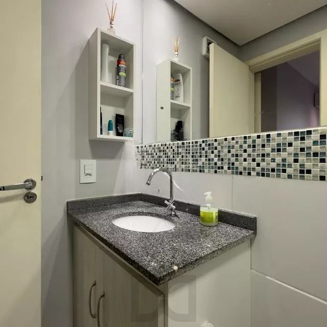 Apartamento com 2 quartos, vaga, elevador e piscina no bairro Nonoai — foto 17