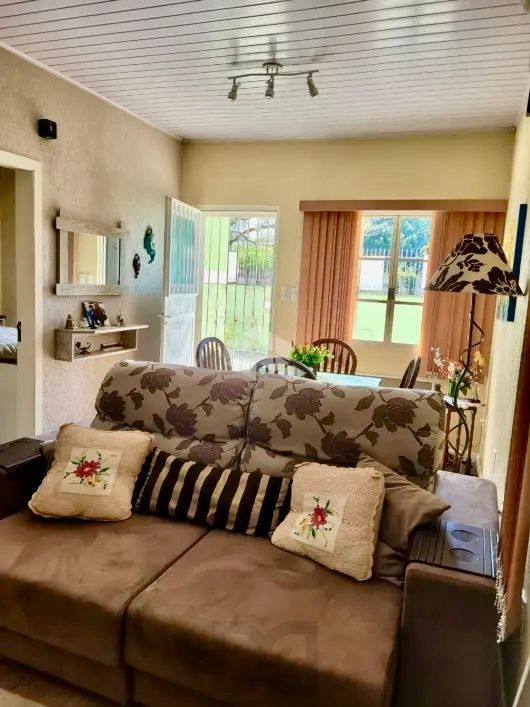 Casa com 3 dormitórios e edícula 1 d no Bairro Jardim Floresta — foto 13