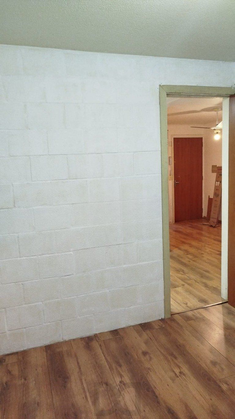 Apartamento térreo 1 quarto e semi mobiliado e portaria no bairro Rubem Berta — foto 11