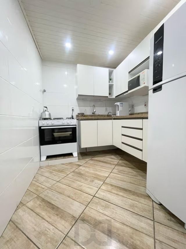 Apartamento de 2 dormitórios, elevador no bairro Petrópolis Porto alegre. — foto 21