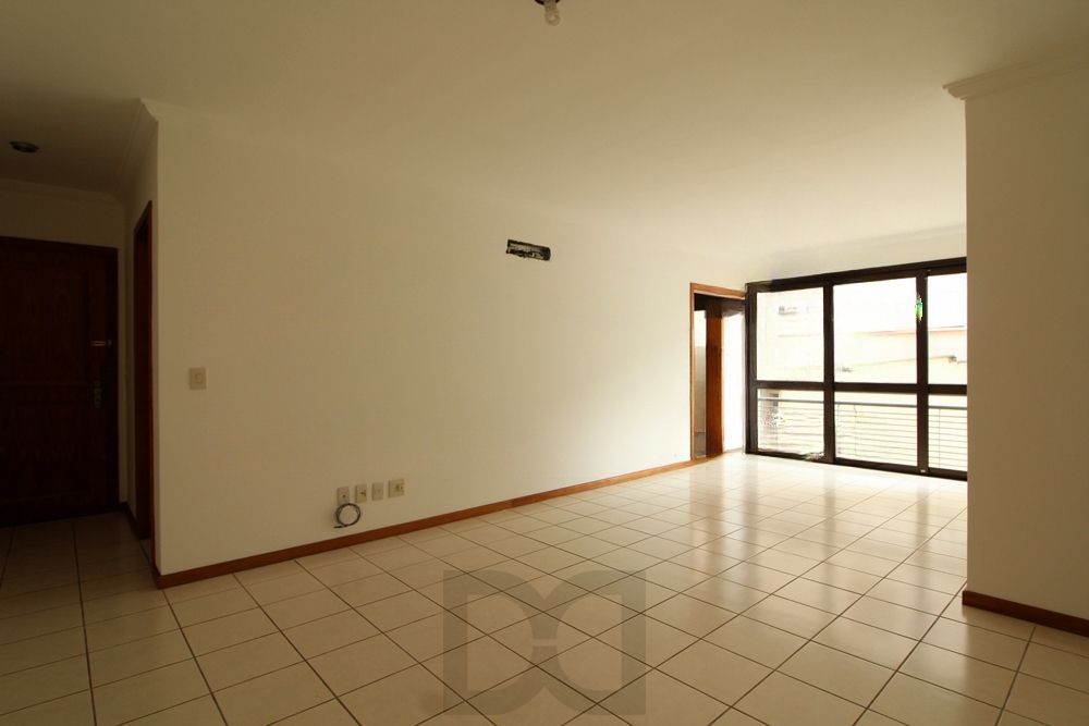 Apartamento com 2 quartos, 1 suíte e 1 vaga e elevador no Bairro Bom Fim. — foto 3