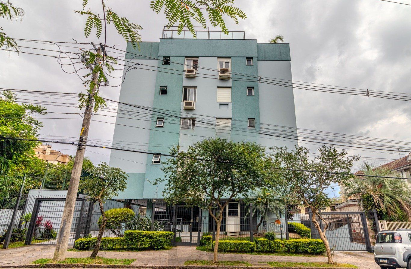 Cobertura de 3 dormitórios, 2 vagas, elevador no bairro Higienópolis — foto 2