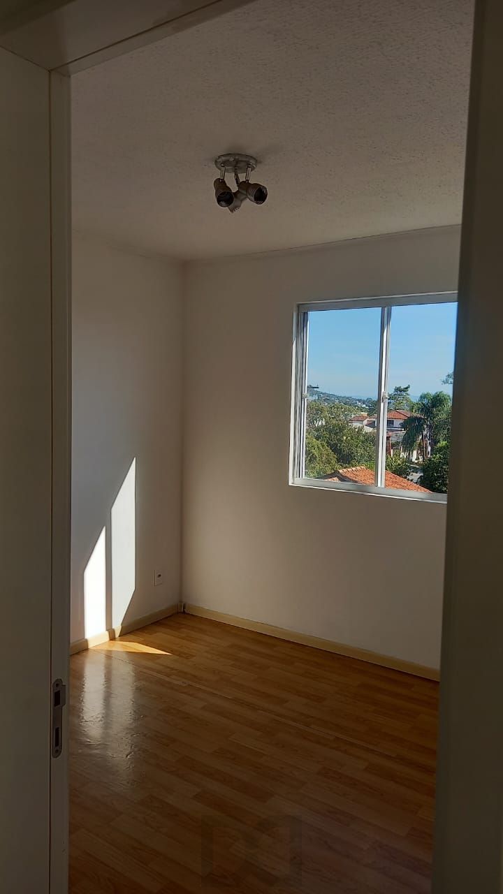 Apartamento de 2 quartos, 1 vaga de garagem no bairro Glória em Porto Alegre. — foto 25