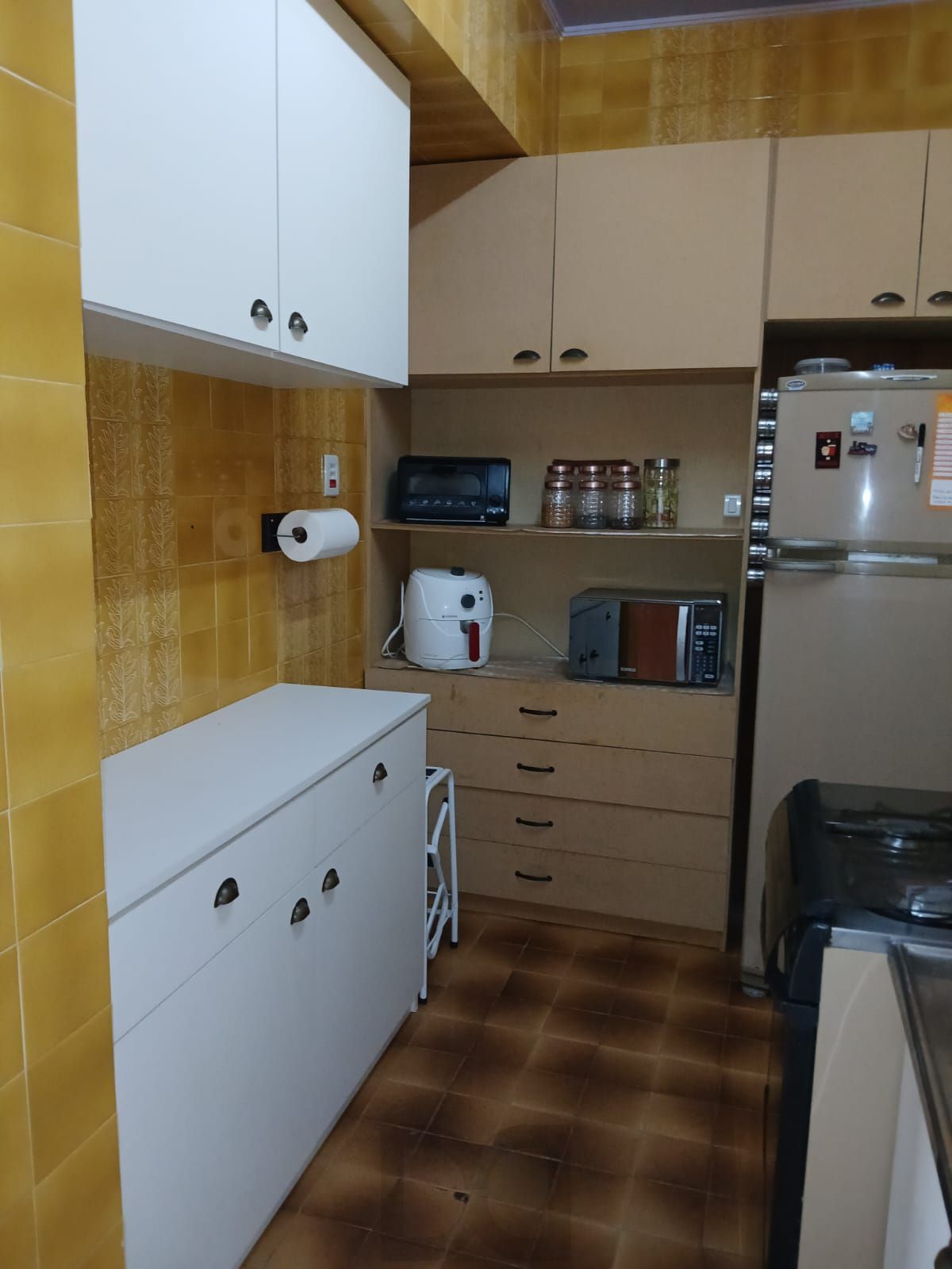 Apartamento com 2 dormitórios e 1 vaga de garagem e elevador no Bairro Floresta — foto 9
