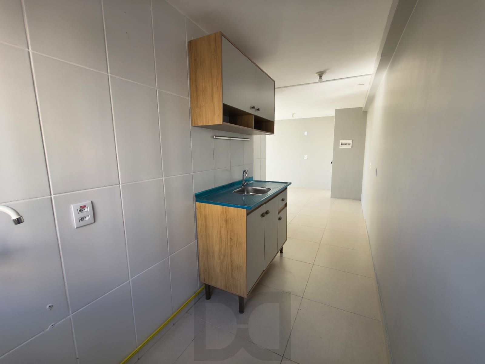 Apartamento Térreo, 2 quartos, vaga, piscina e portaria 24hr no bairro Sarandi. — foto 8
