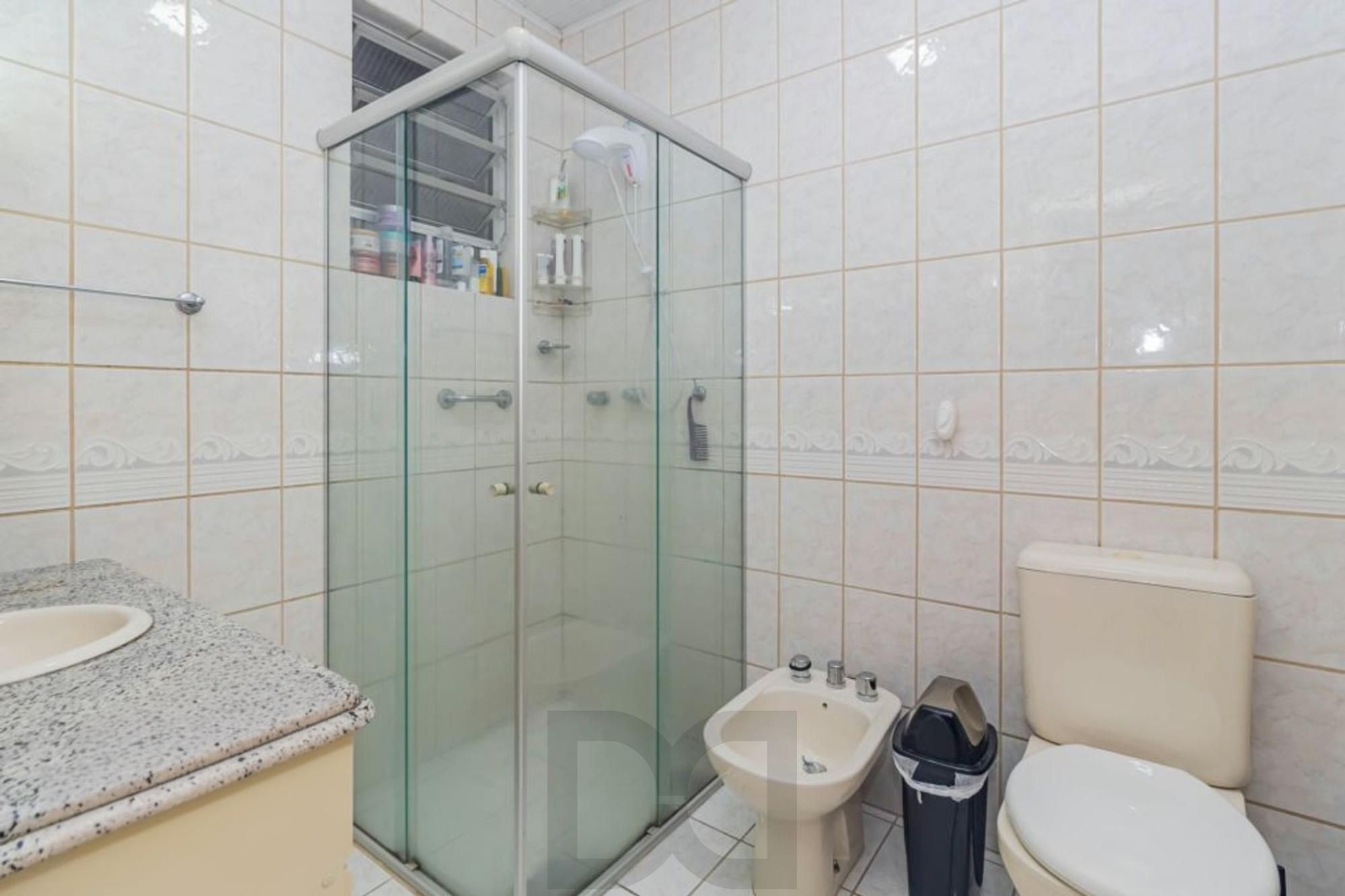 Apartamento semi mobiliado 2 dormitórios bairro Petrópolis — foto 15