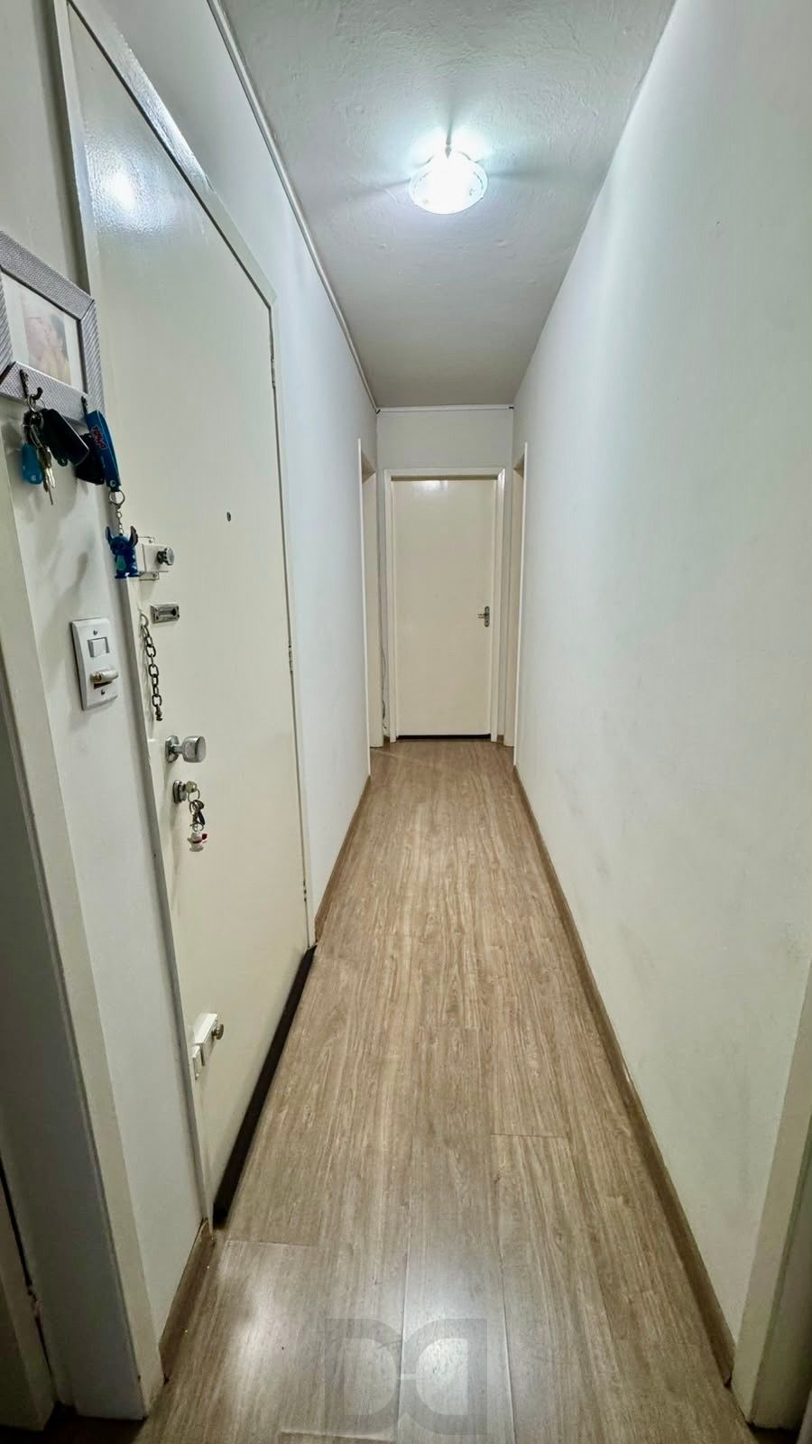 Apartamento 2 dormitórios reformado mobiliado próximo Assis Brasil Porto Alegre — foto 7