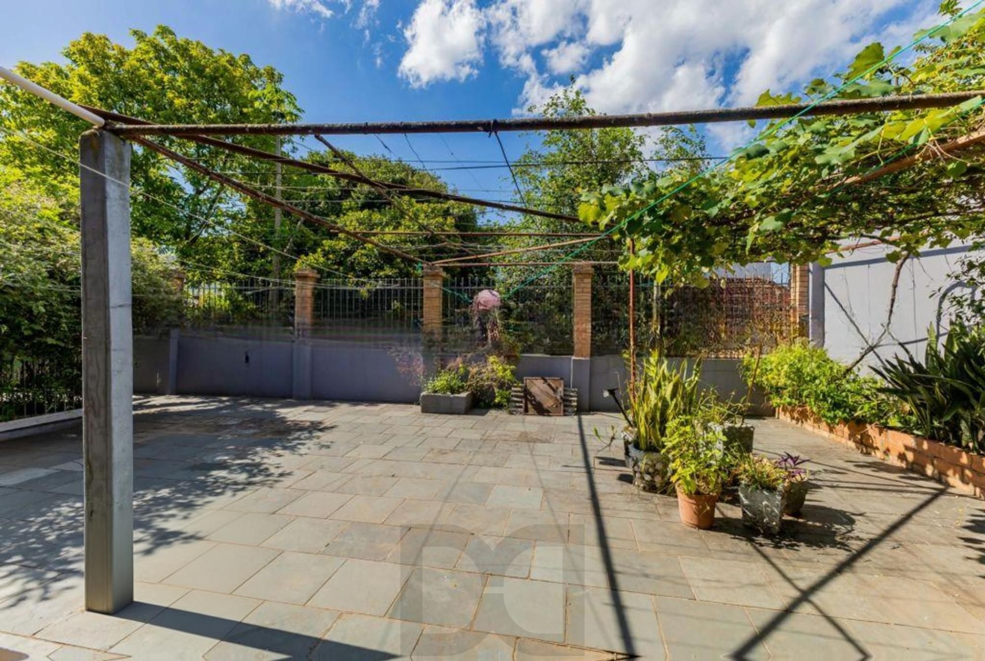 Casa com 1.640,00m², 3 dormitórios, 4 vagas à venda Rua Marista. — foto 52