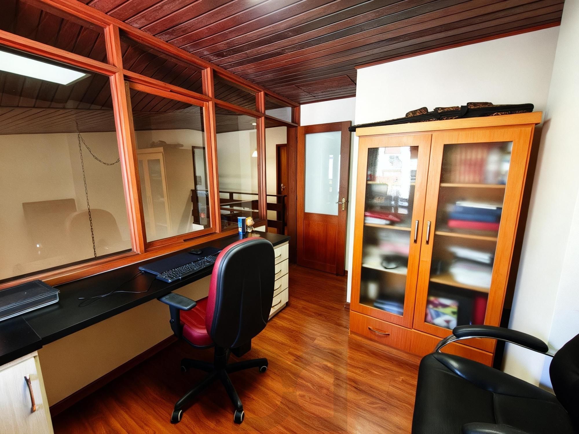 Casa com 4 quartos, piscina, vaga, churrasqueira e Sacada no bairro Jardim Itu — foto 15