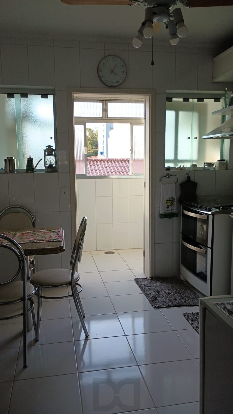 Apartamento com 3 quartos, elevador no Bairro jardim Botânico em Porto Alegre. — foto 16