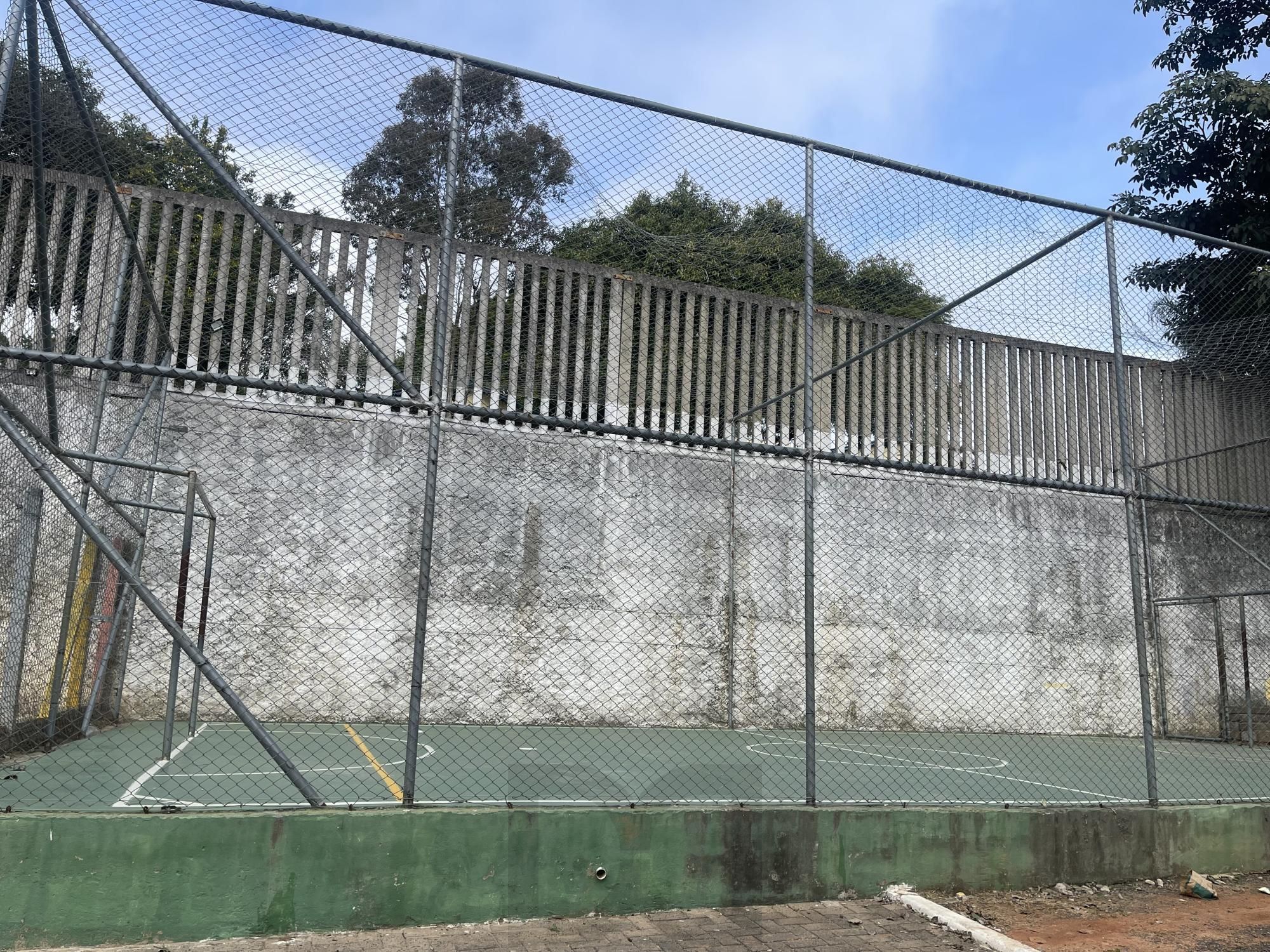 Apartamento térreo 2 dormitórios 1 vaga no Bairro Mário Quintana Porto Alegre — foto 4