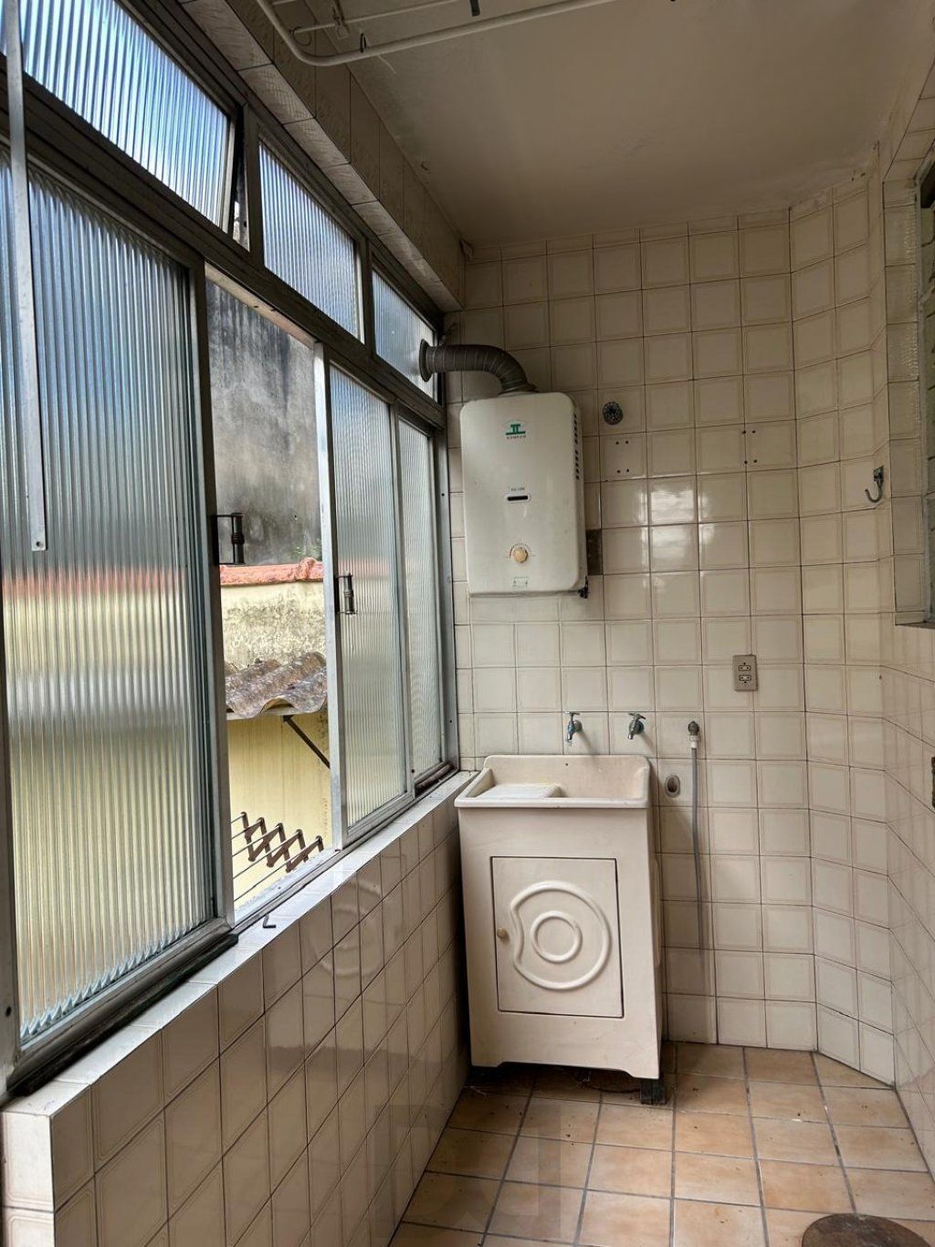 Apartamento térreo com 3 quartos no Bairro Cidade Baixa — foto 11
