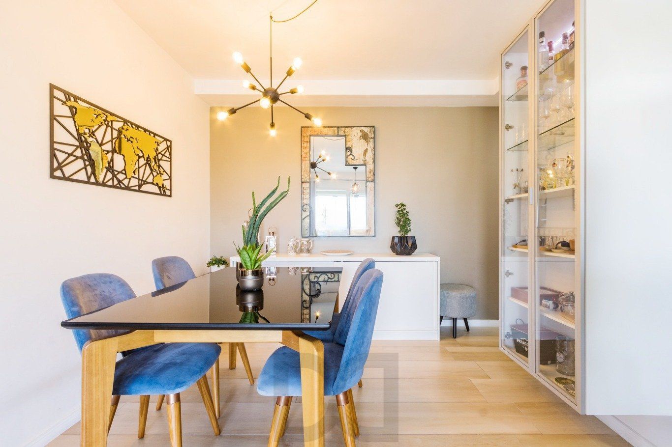 Apartamento 2 Dormitórios com Elevador e Vaga no São Geraldo — foto 2