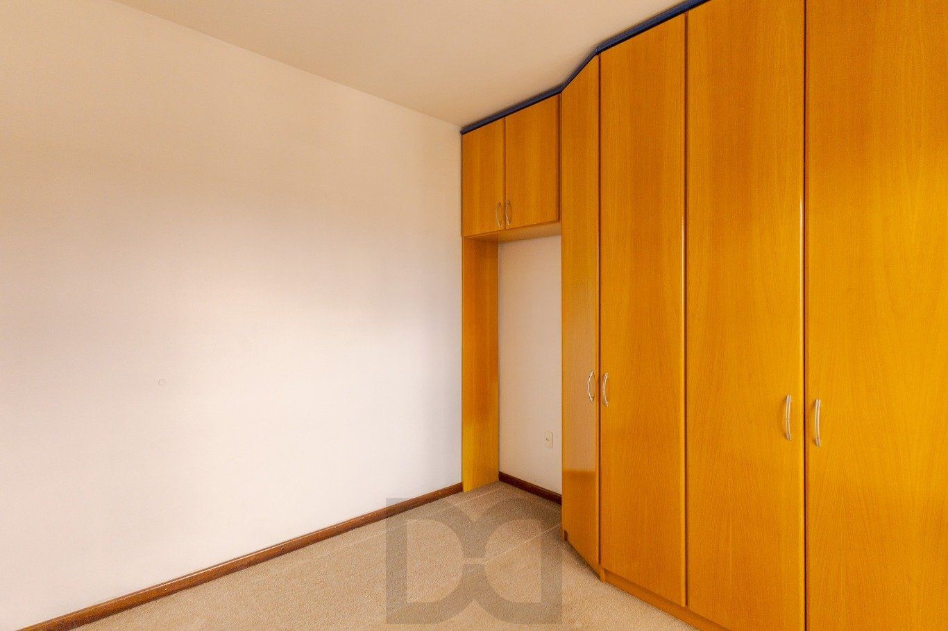 Cobertura com 4 quartos, 1 suíte e 2 vagas no bairro Passo da Areia. — foto 38