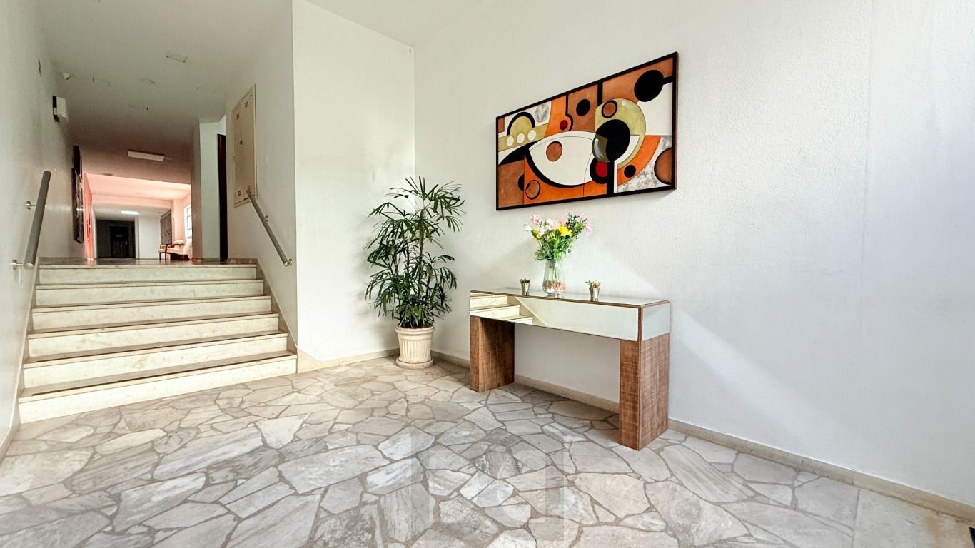 Apartamento de 3 dormitórios,1 suíte, 1 vaga, elevador no bairro Jardim Lindóia — foto 28
