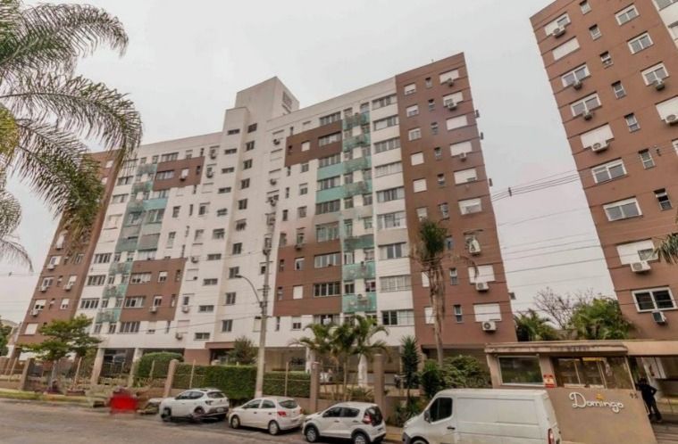 Apartamento de 3 quartos, suíte, elevador e 1 vaga no bairro Azenha — foto 39
