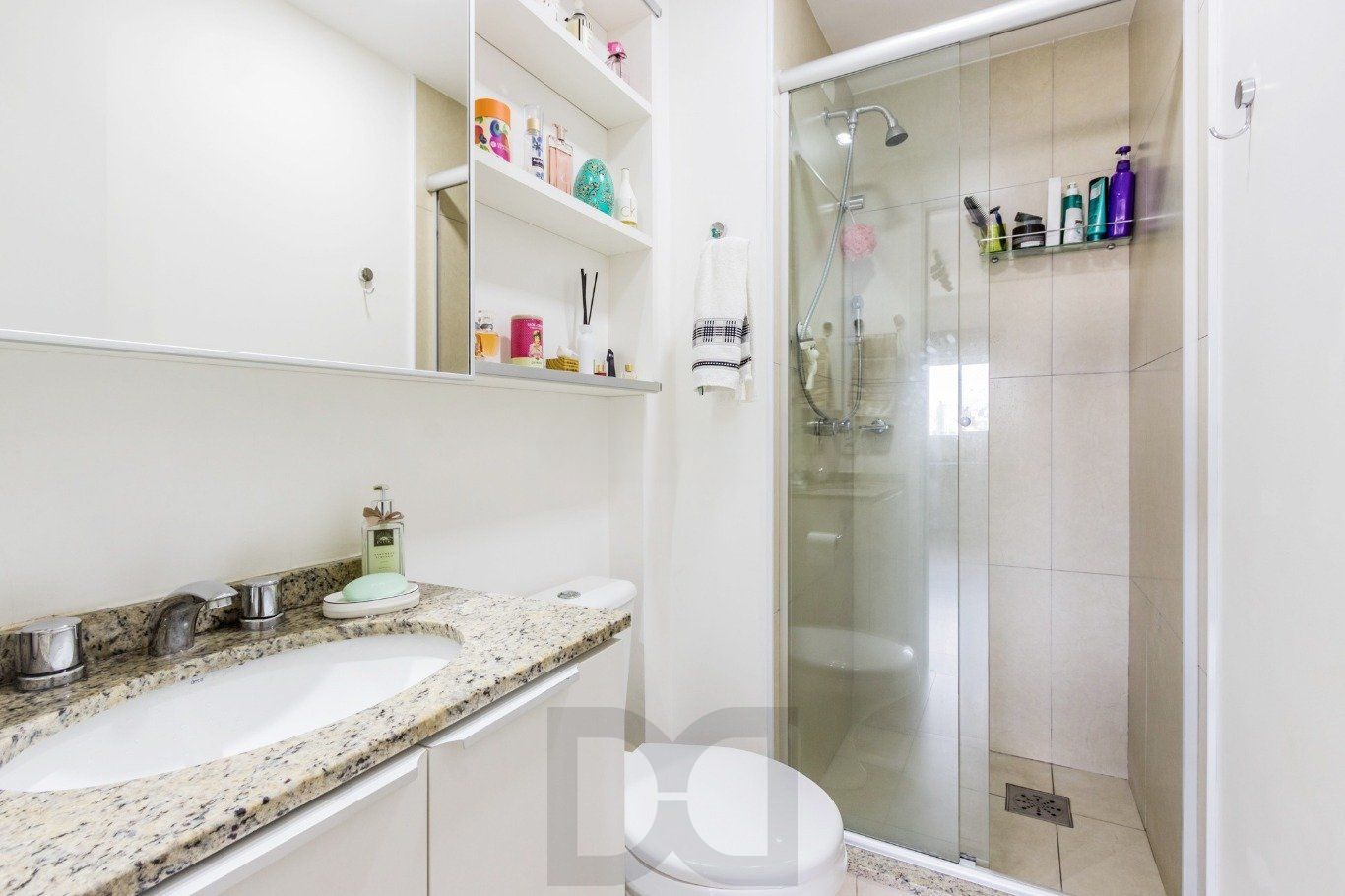 Apartamento 2 Dormitórios com Elevador e Vaga no São Geraldo — foto 17