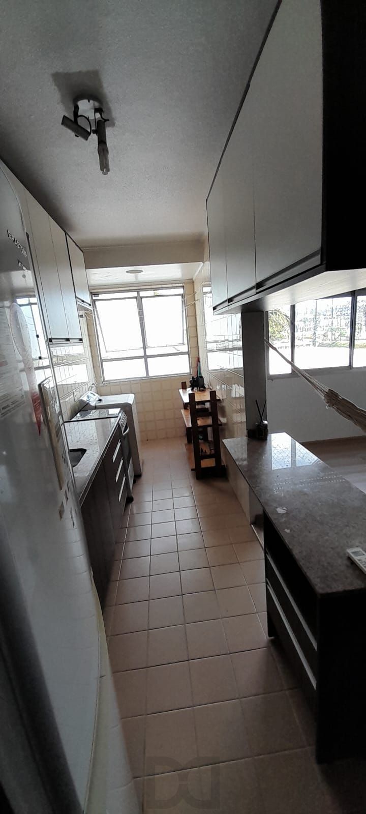 Apartamento de 1 quarto, elevador, 1 vaga coberta no bairro Partenon — foto 7