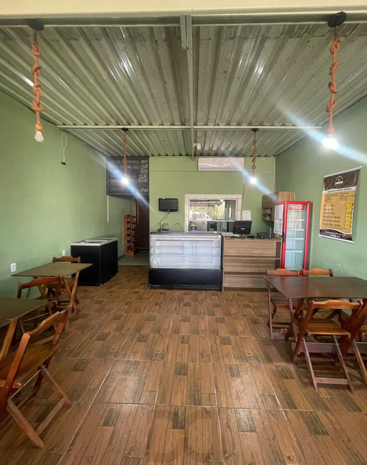 Casa 3 dormitórios no Bairro Vila Nova residencial ou comercial — foto 1