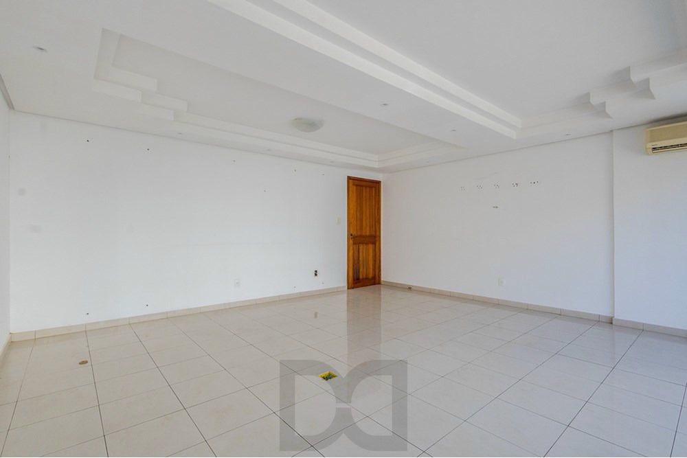 Casa com 4 quartos, 7 vagas e pátio no Bairro Higienópolis — foto 56