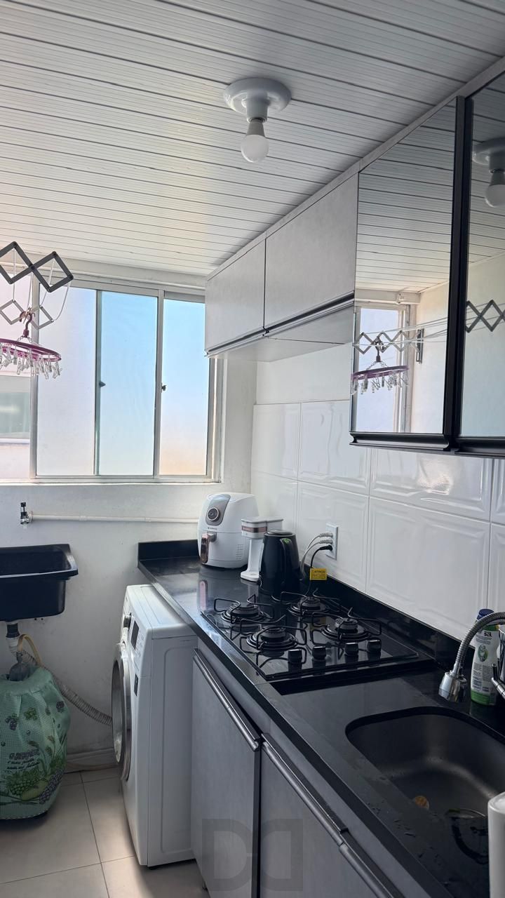 Apartamento semi mobiliado de 2 quartos e 1 vaga no bairro Rubem Berta — foto 5