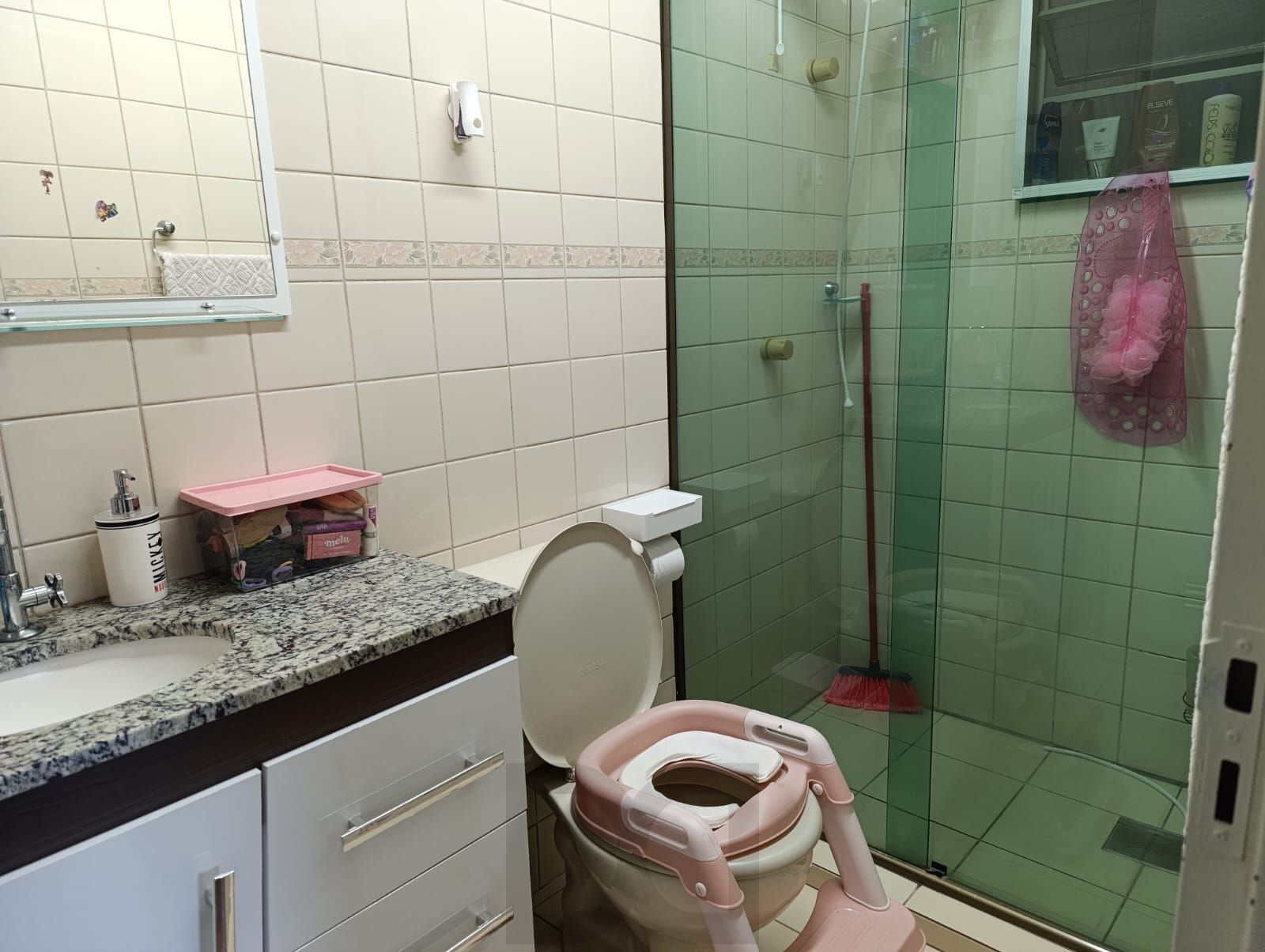 Apartamento semi mobiliado de 3 quartos e 1 vaga no bairro Sarandi. — foto 29