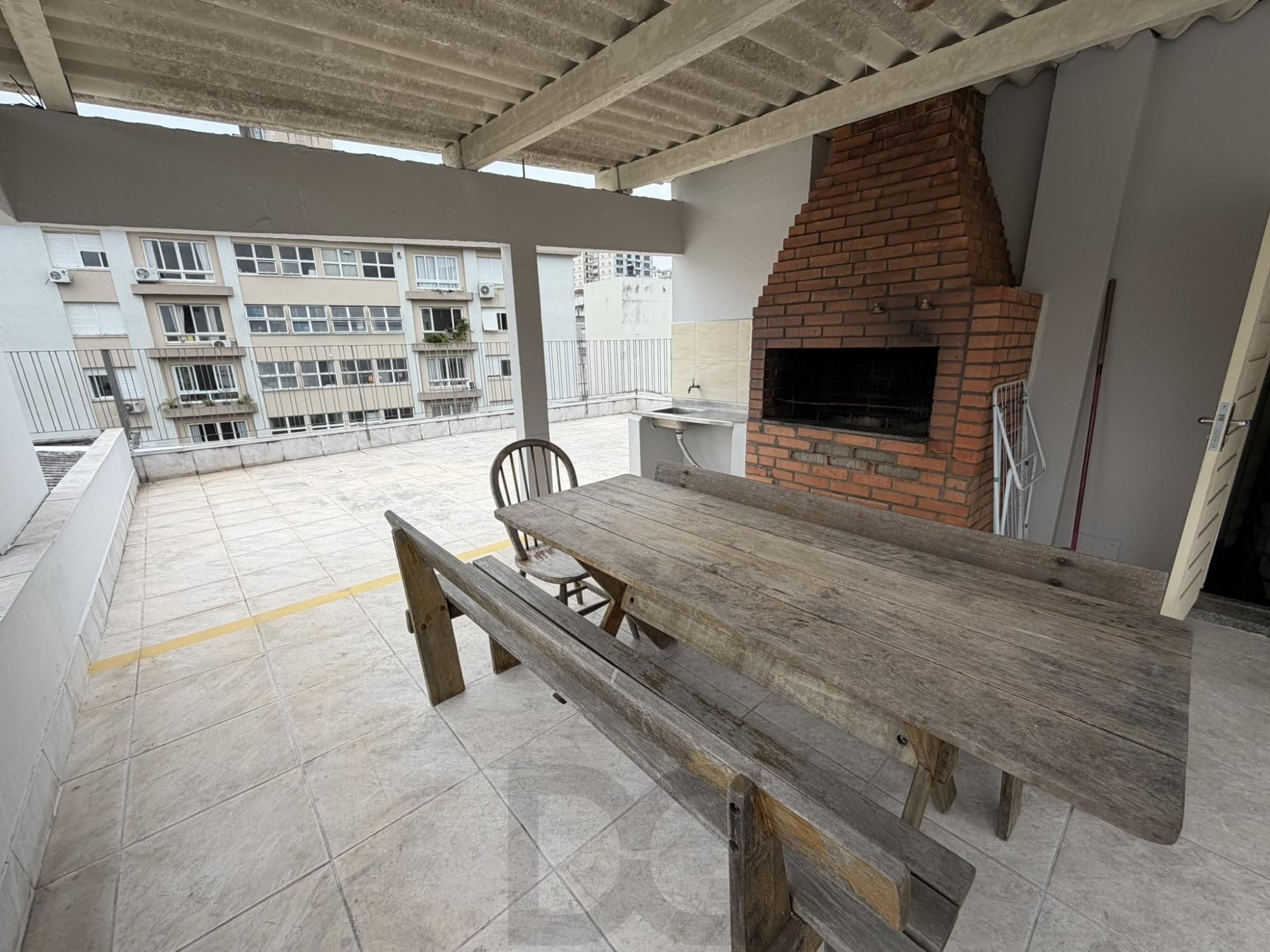 Apartamento 1 dormitório na rua Irmão José Otão, Independência — foto 36