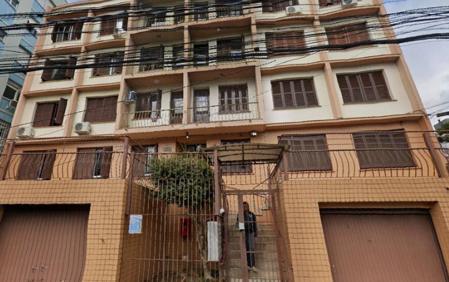 Apartamento semi mobiliado 2 dormitórios bairro Petrópolis — foto 19