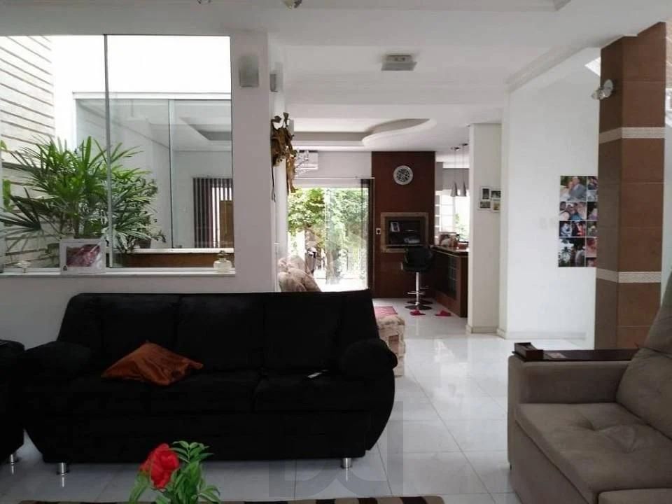 Casa em Condomínio com 3 quartos, 1 suíte e 288m² à venda no Ecoville. — foto 3