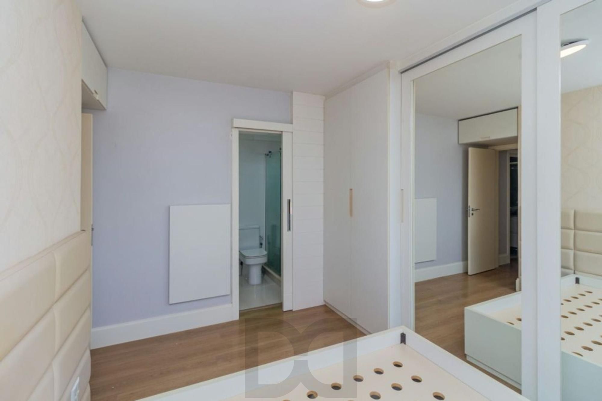 Apartamento 2 Dormitórios com Elevador e 2 Vagas à Venda no Jardim Botânico — foto 12