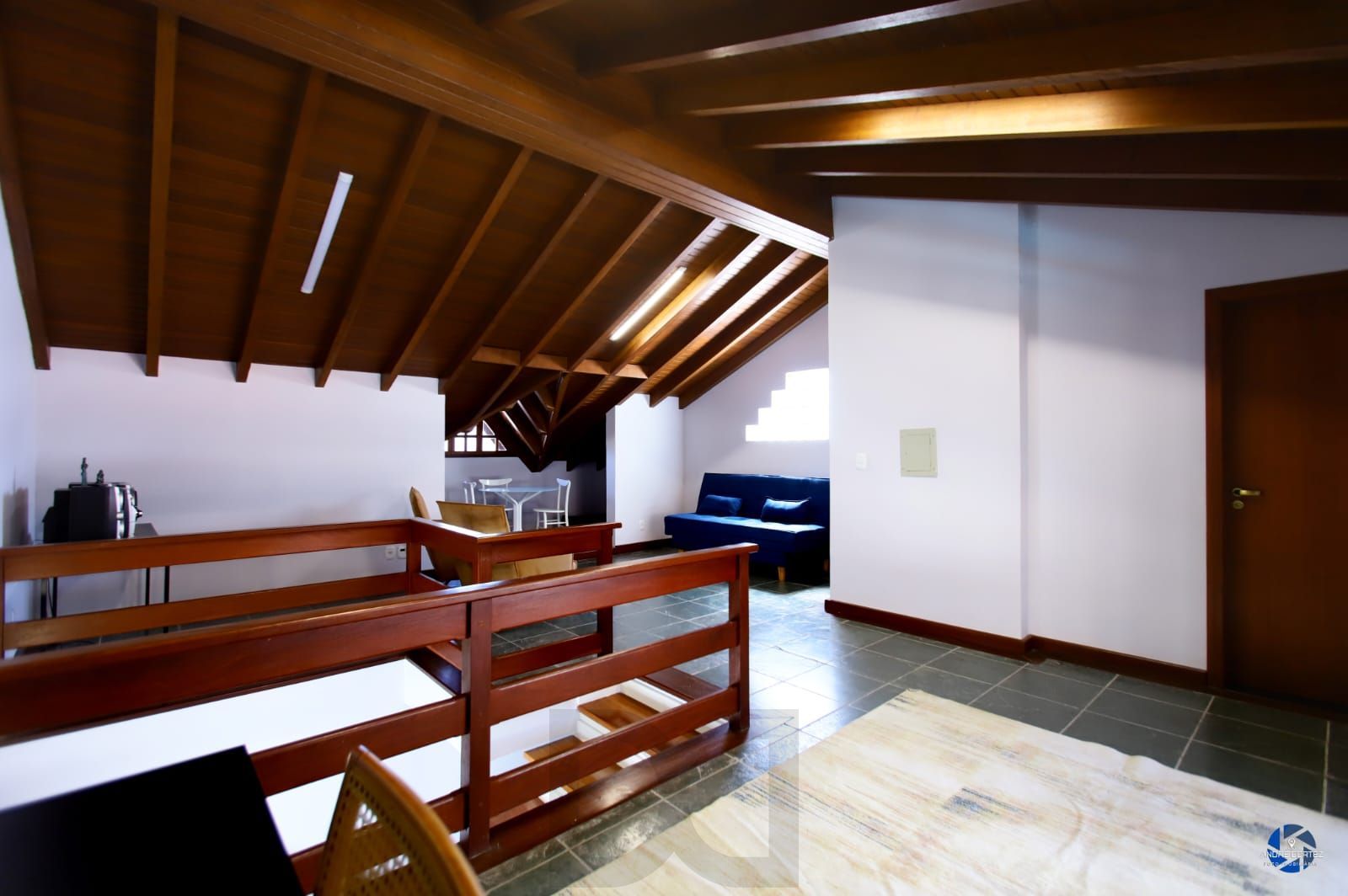 Casa de 3 dormitórios, 3 vagas e pátio com piscina bairro Chácara das Pedras. — foto 43