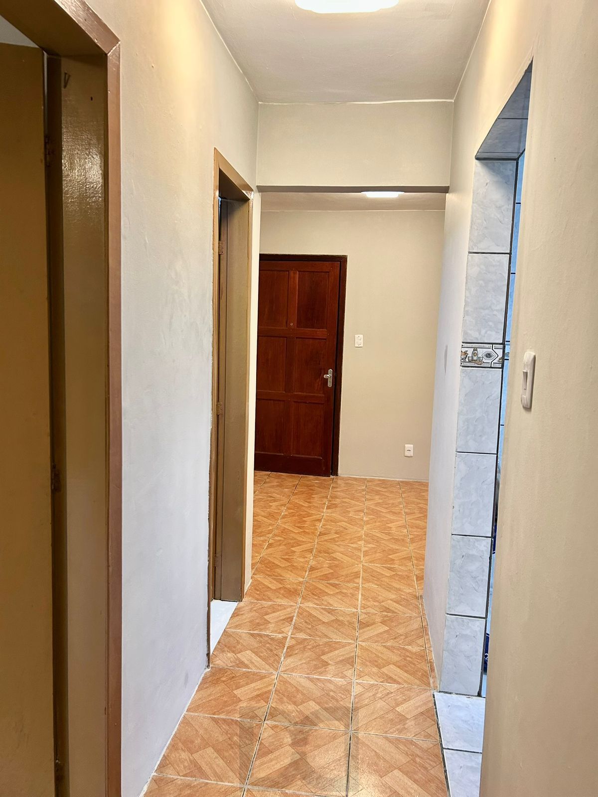Apartamento térreo com 2 quartos e vaga de garagem no bairro Parque Dos Maias — foto 4