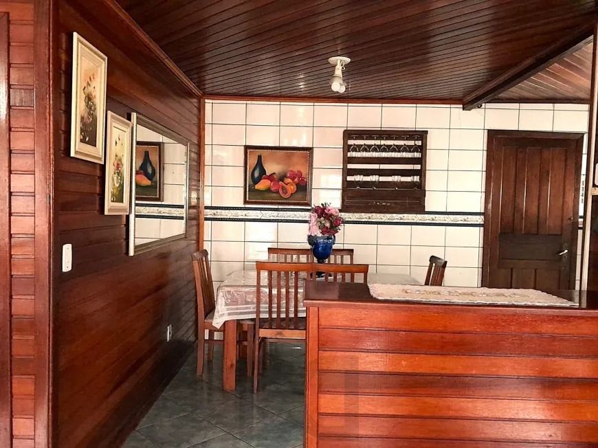 Casa com 3 Quartos e 3 banheiros à Venda, 387 m² — foto 10