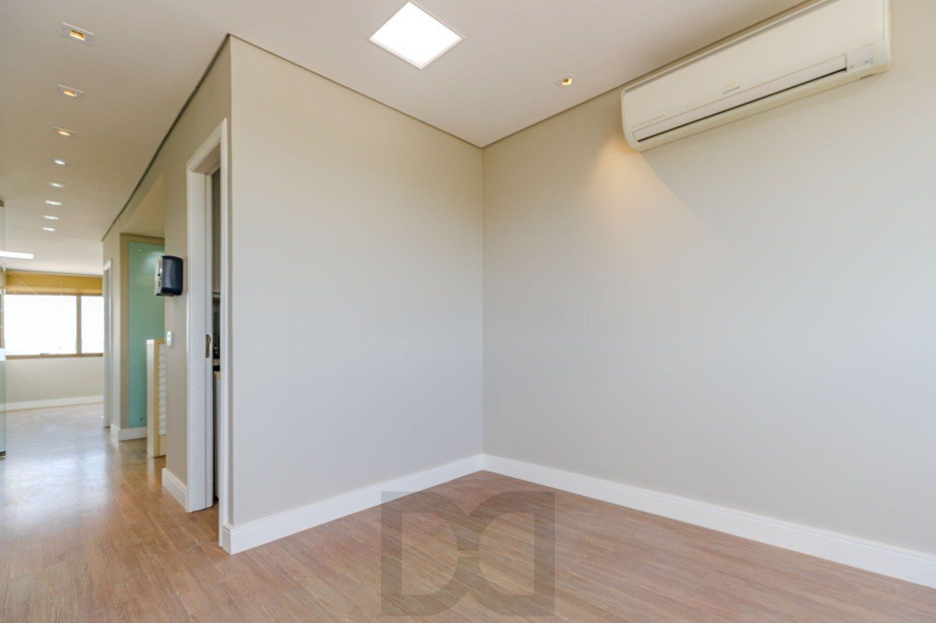 Sala comercial, 2 vagas, elevador e restaurante no bairro Praia de Belas — foto 18