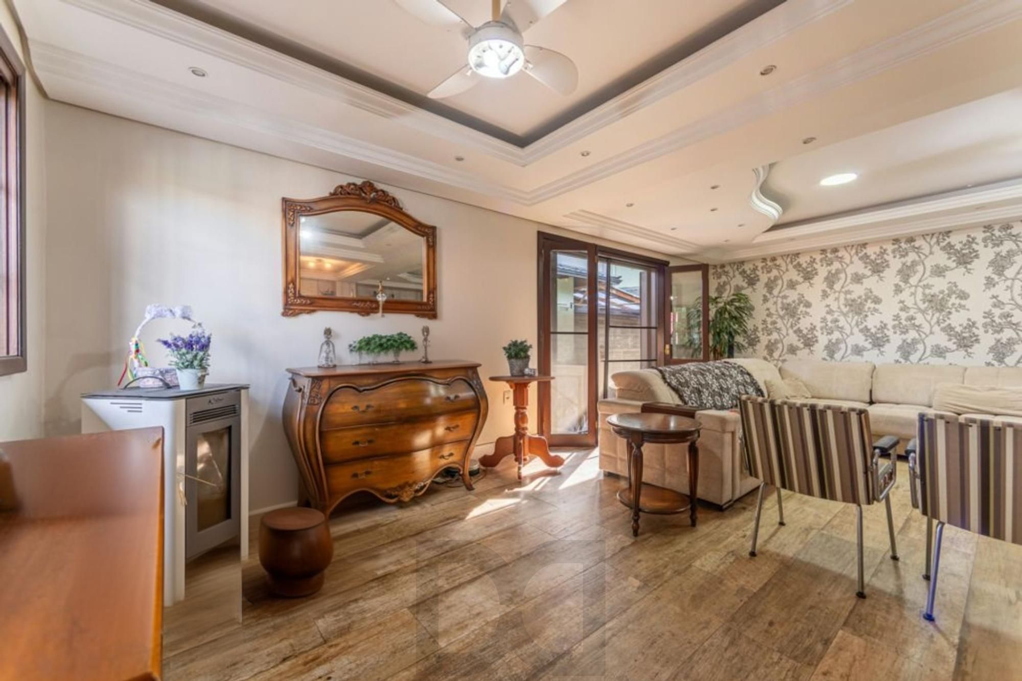 Casa com 4 quartos,1 Suite, 2 vagas e 450m² à venda em Sarandi. — foto 5