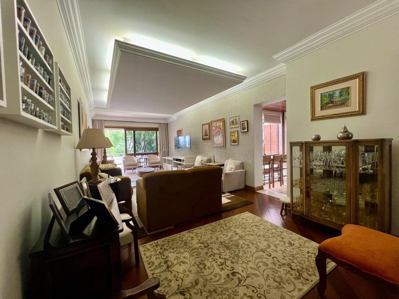Apartamento com 4 quartos, 223m²,2 vagas, elevador no bairro Jardim do Salso. — foto 5