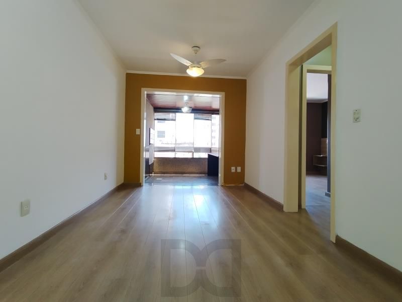Apartamento 2 dormitórios, 1 vaga, churrasqueira e elevador no Cristo Redentor. — foto 2