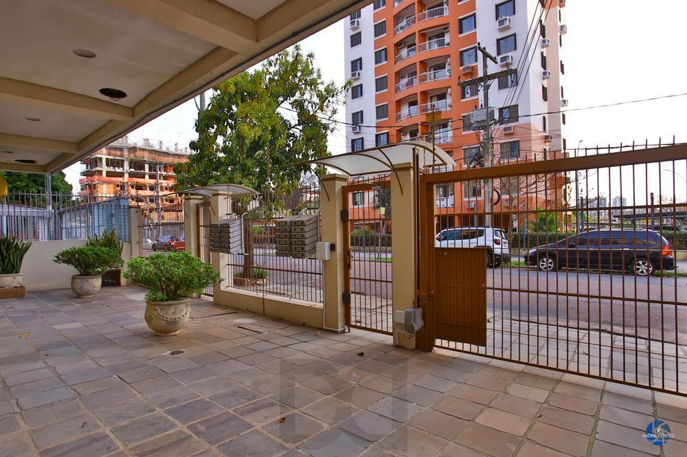 Apartamento 2 dormitórios, 1 vaga, churrasqueira e elevador no Cristo Redentor. — foto 26