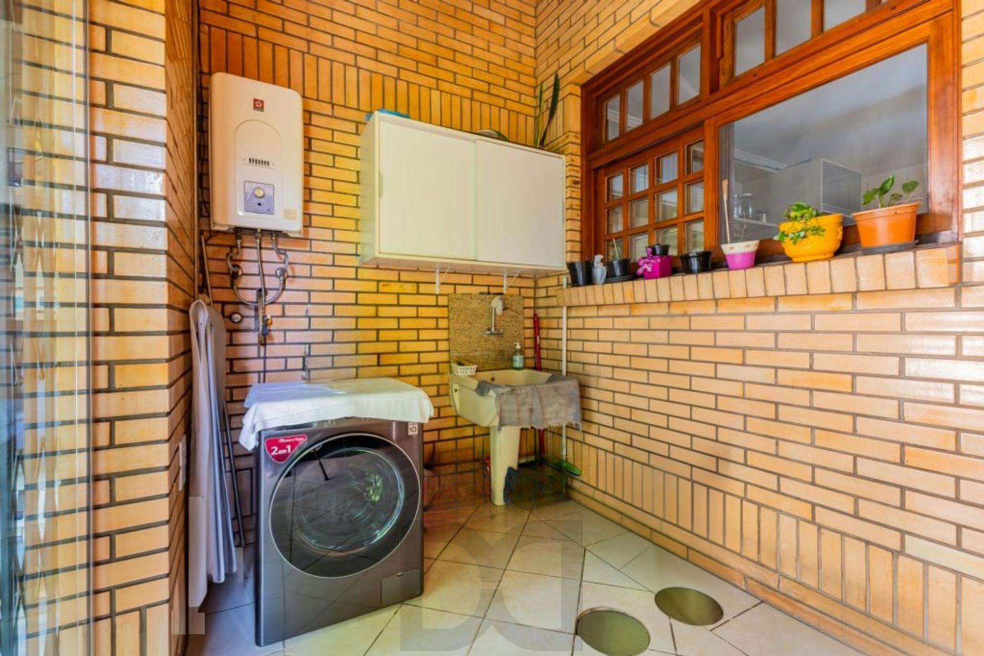 Casa com 1.640,00m², 3 dormitórios, 4 vagas à venda Rua Marista. — foto 17