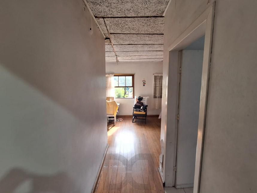 Casa com Terreno de 213m² na Azenha em Porto Alegre — foto 12