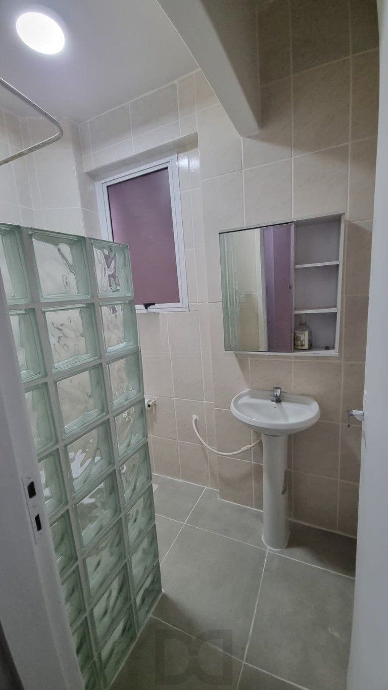Apartamento de 1 dormitório no centro Histórico de Porto Alegre. — foto 4