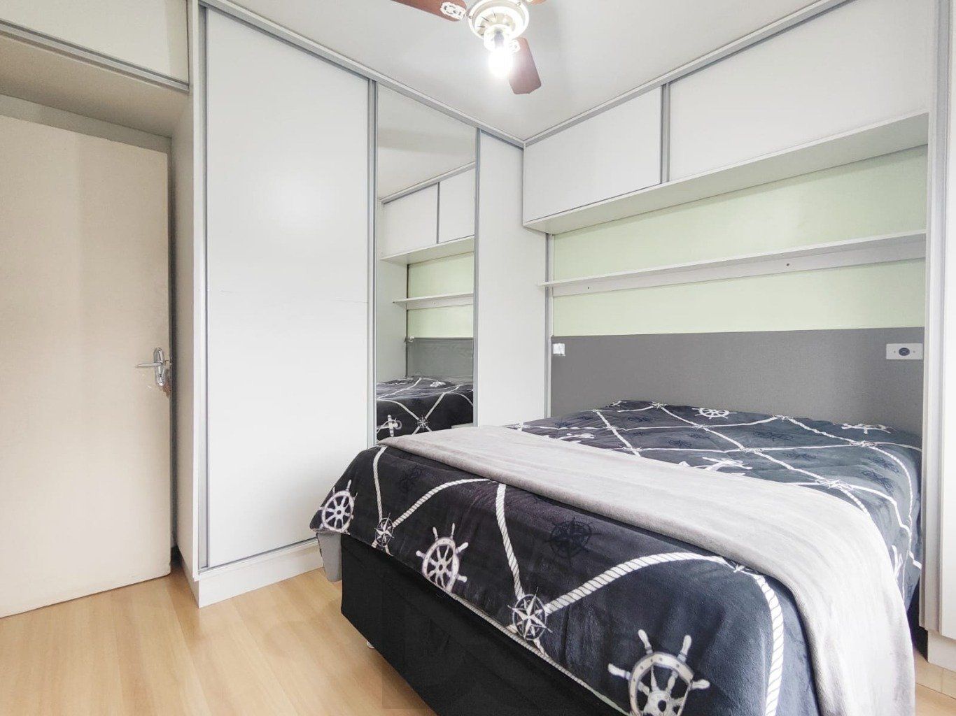 Apartamento à venda com 1 dormitório no Bairro Cidade Baixa — foto 10