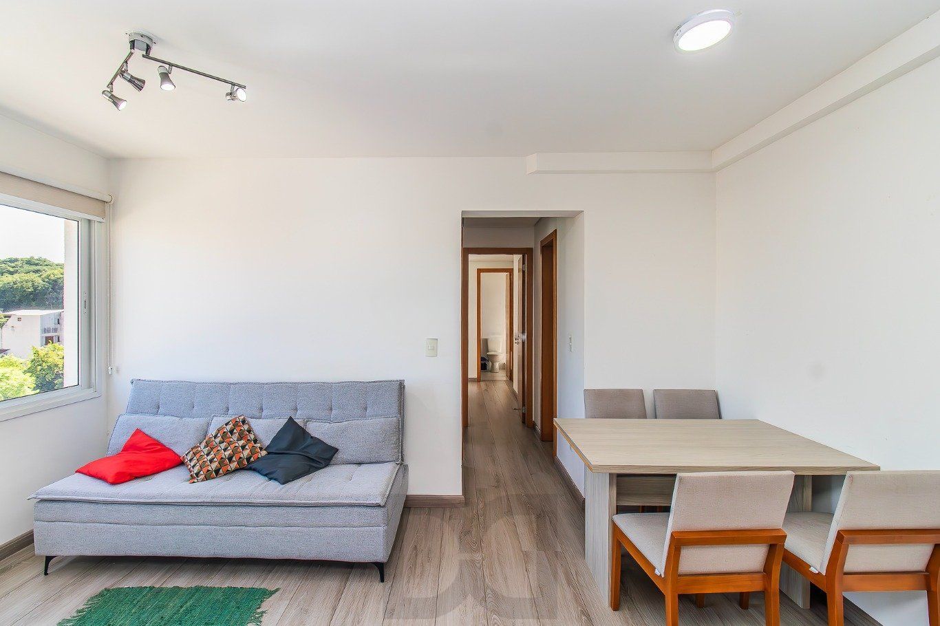 Apartamento 2 Dormitórios com Terraço e 2 Vagas – Higienópolis, Porto Alegre — foto 2