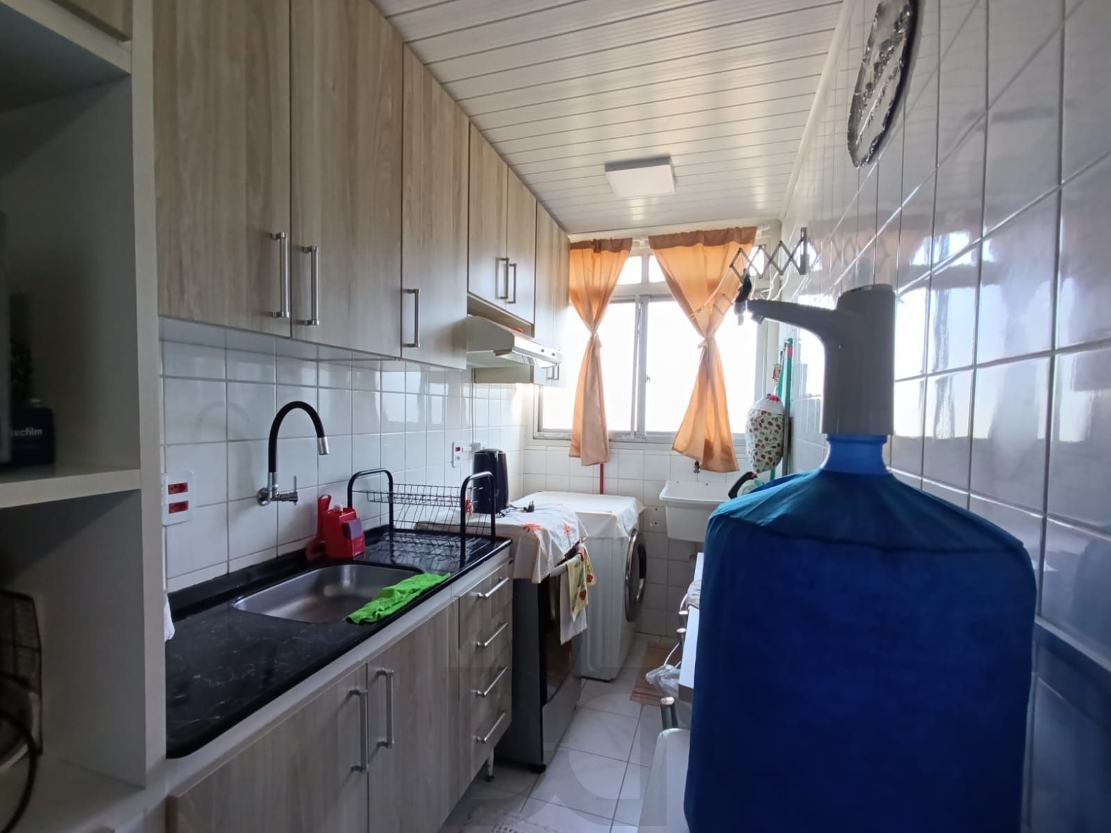 Apartamento semi mobiliado de 3 quartos e 1 vaga no bairro Sarandi. — foto 16